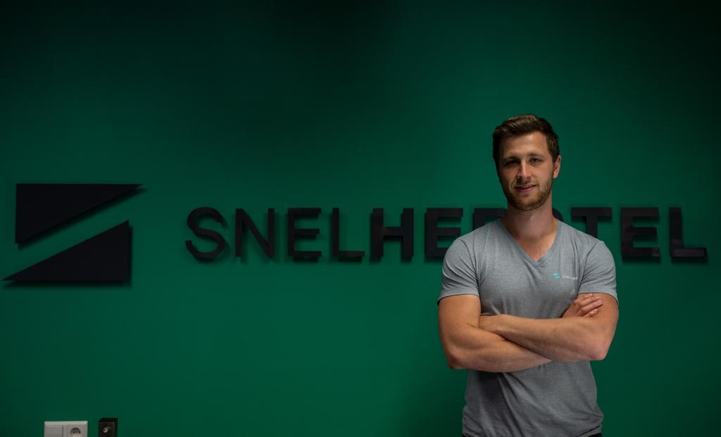 Aangesloten therapeut profielfoto adam van buuren snelherstel